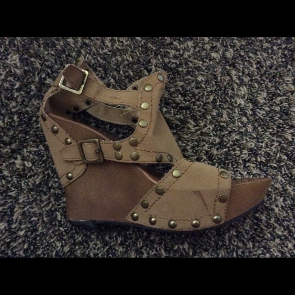 Wedges - Picture 2 of 2